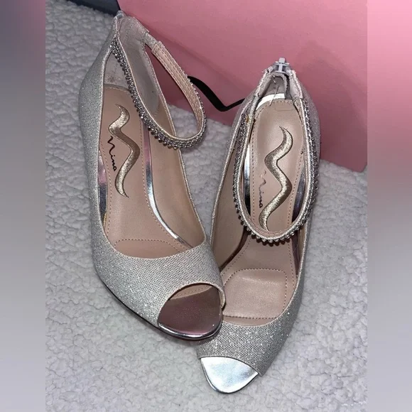 💎6.5 NINA BLING SHOWS💎 - Picture 7 of 14